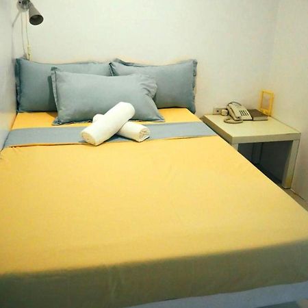 Wanderlust Bed And Breakfast Puerto Princesa Kültér fotó